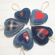 Christmas Denim hearts set of 5